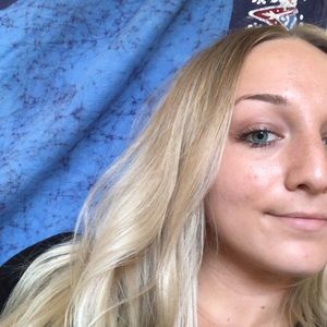 Meet your Posher, Anna claire